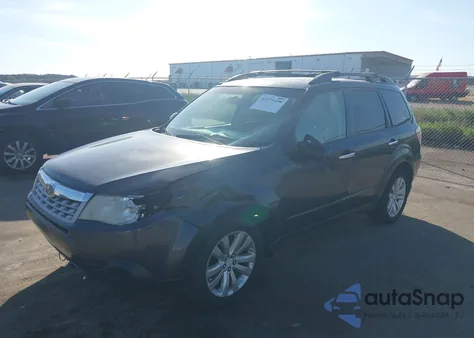 2011 Subaru Forester 2.5X Premium из США, поврежденный, VIN JF2SHBDC6BH744239